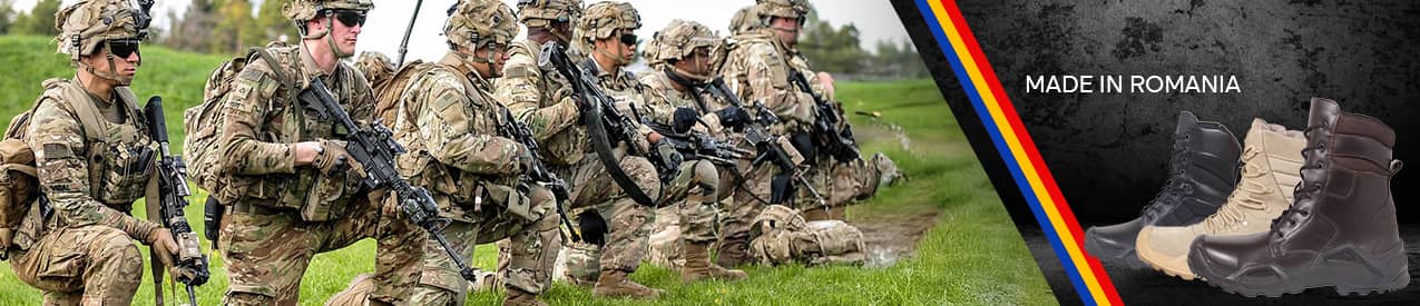 Încălțăminte militară